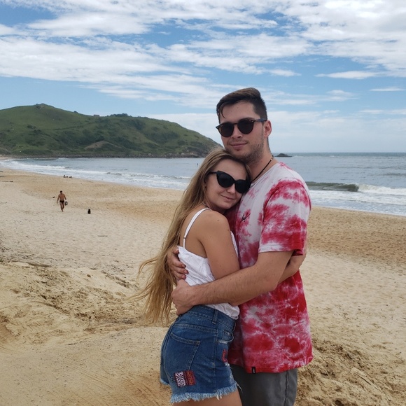 About Us: Andrew & Veronica - Picture 2 of 4